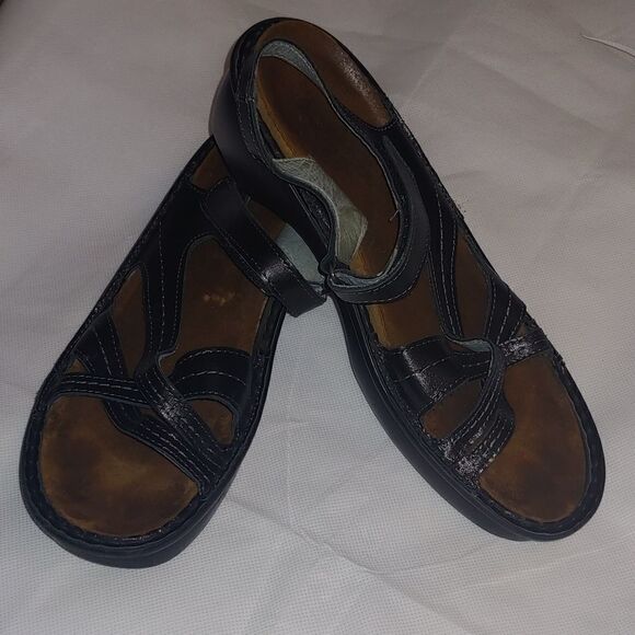 Naot Paris Sandal Size 41. Gently worn. Black. - Picture 1 of 6